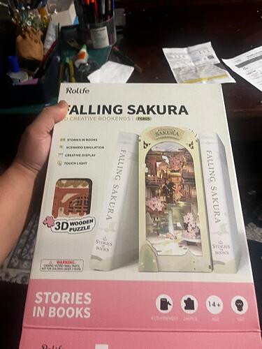 falling sakura