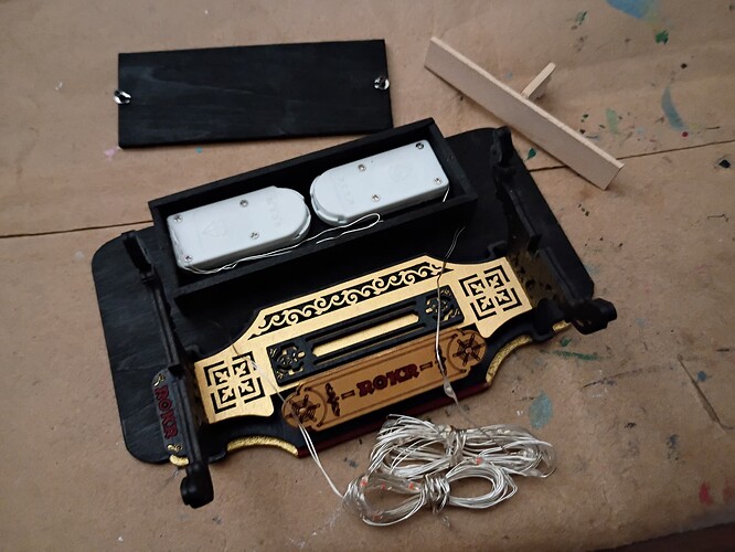 Battery.box.4