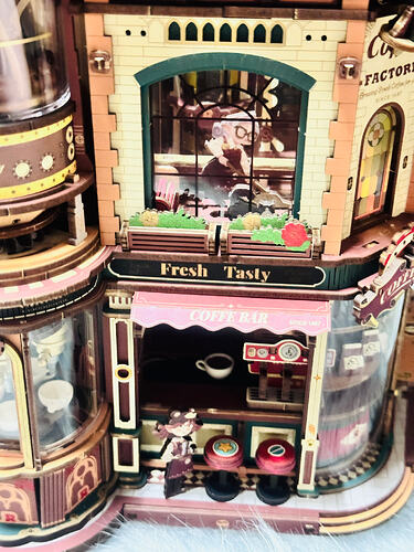 z7423306138905_5be9b9b2a57146c0f1a40e991e1f3602