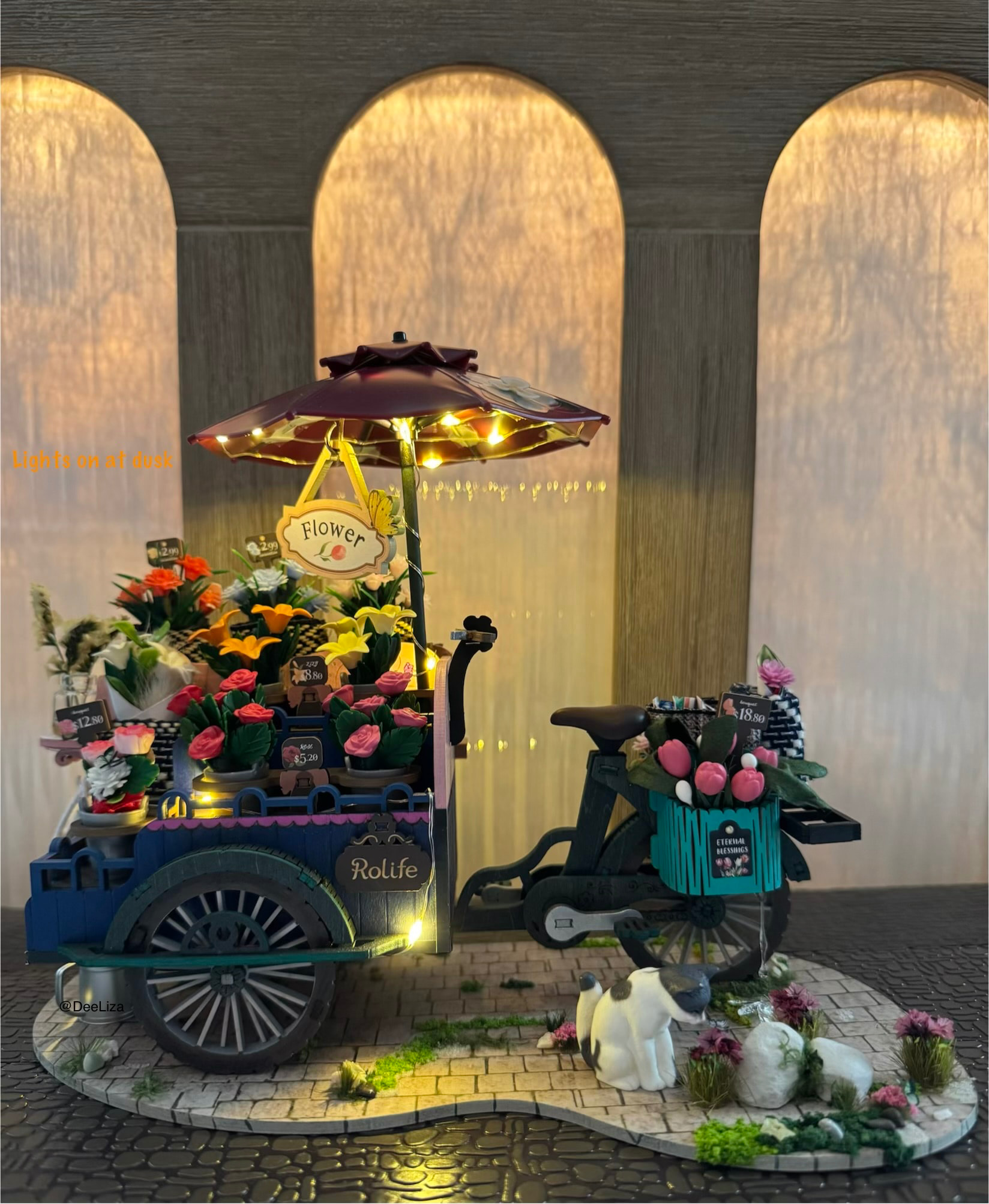 DeeLiza's customized Rolife Blossom Cart illuminated at night